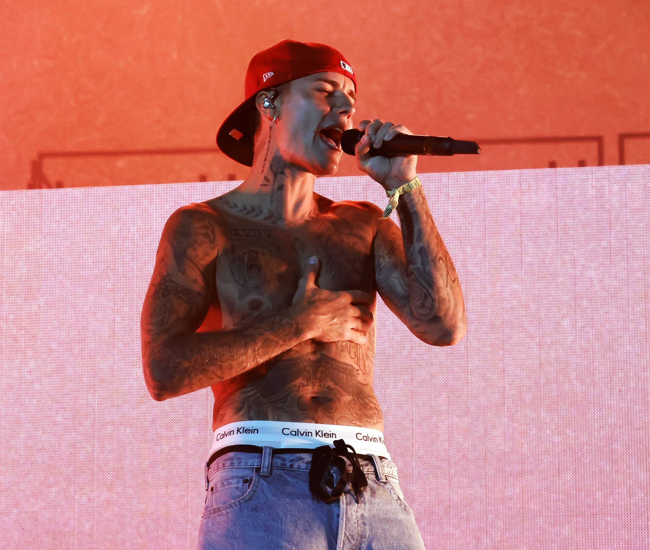 Justin Bieber Rants About God and Ketamine, Freaks Fans Out