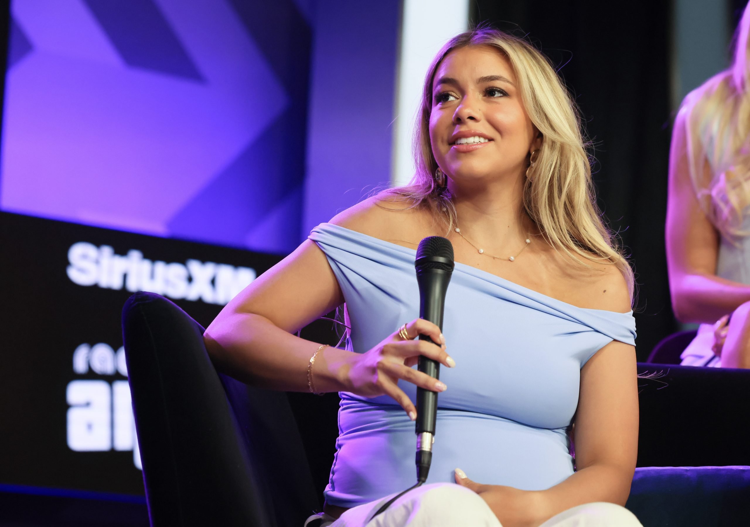 Jennifer Affleck Welcomes Baby, Says Delivery was “Painful” AF