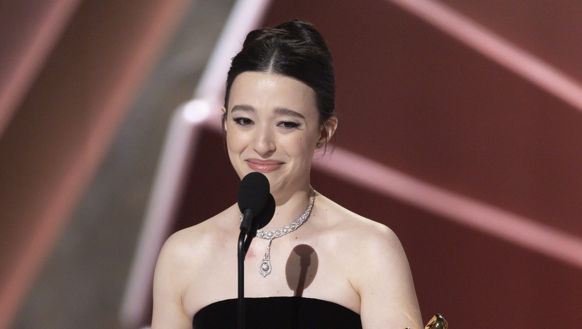 Who Is Mikey Madison? Meet the Oscar-Winning Actress – Hollywood Life