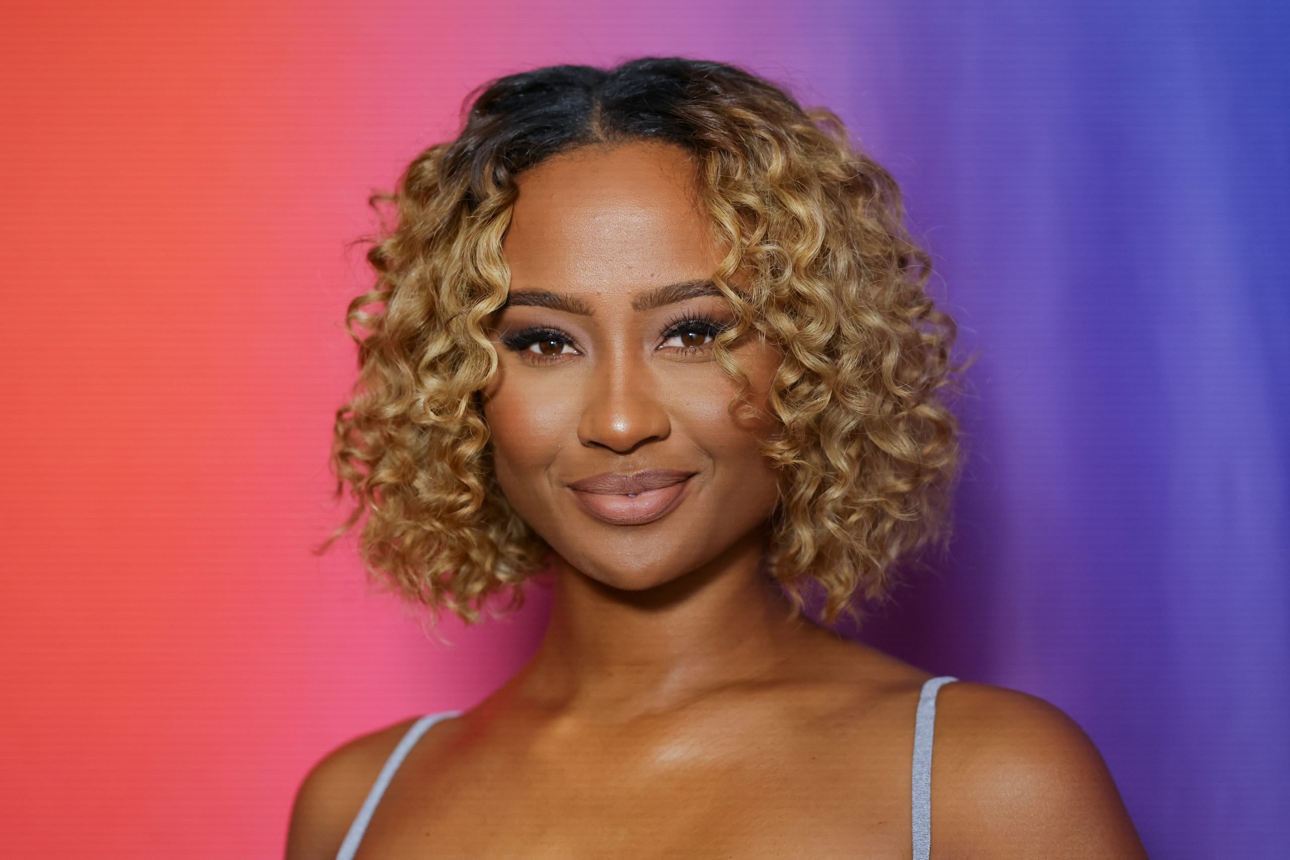 Travis Kelce’s Ex-Girlfriend Stuns Taylor Swift Fans, Reveals She’s a Closet Swiftie