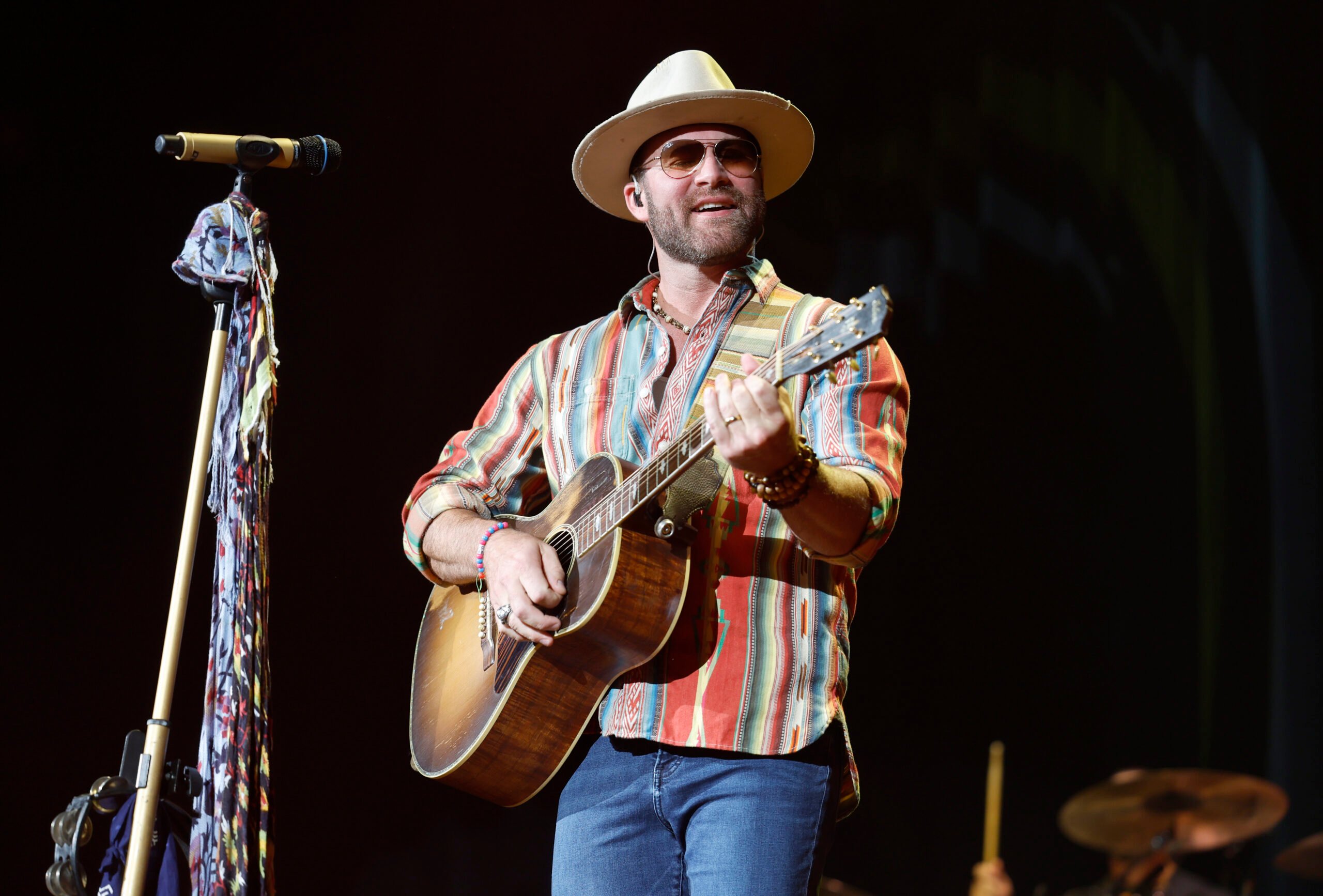 Drake White Mourns Loss of Newborn Daughter