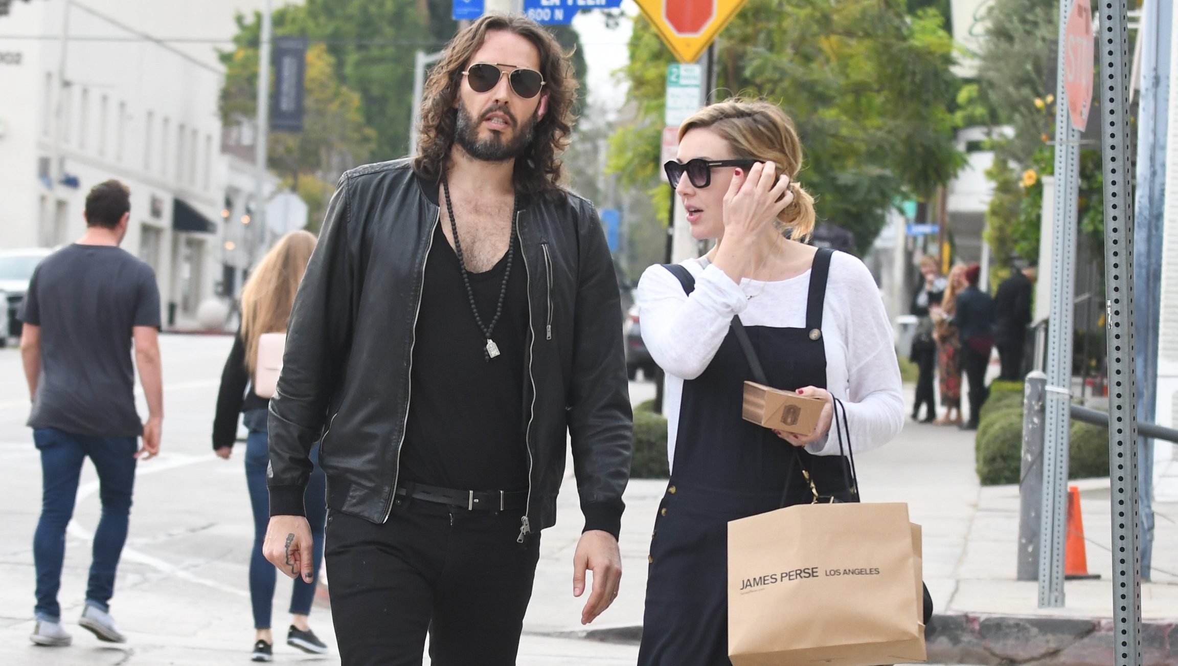 Who Is Russell Brand’s Wife Lauren Gallacher? Inside Their Marriage – Hollywood Life