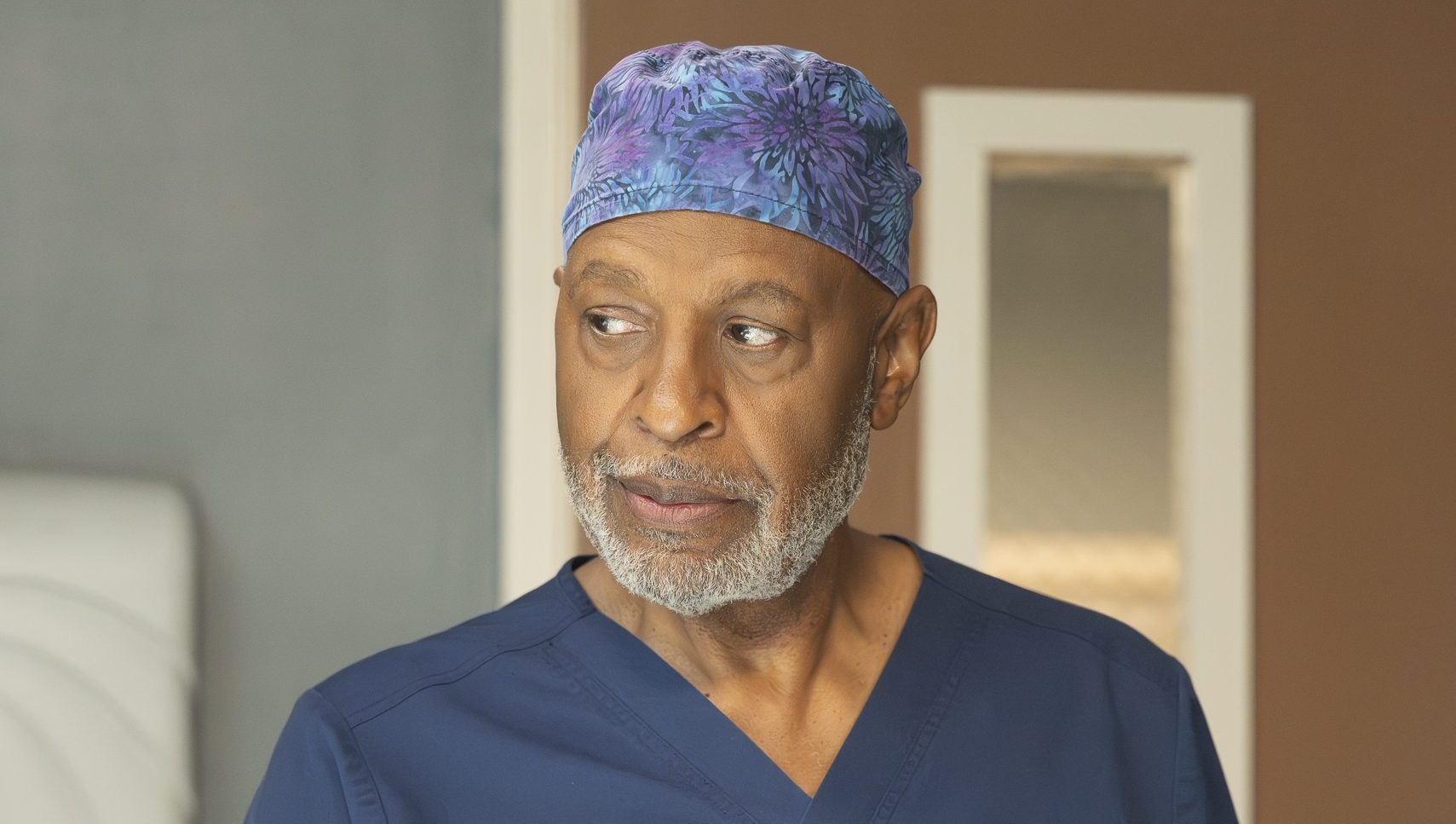 All the Stars’ Hospitalizations & More – Hollywood Life