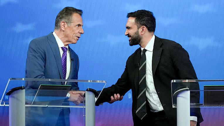 Live Updates From the Polls – Hollywood Life