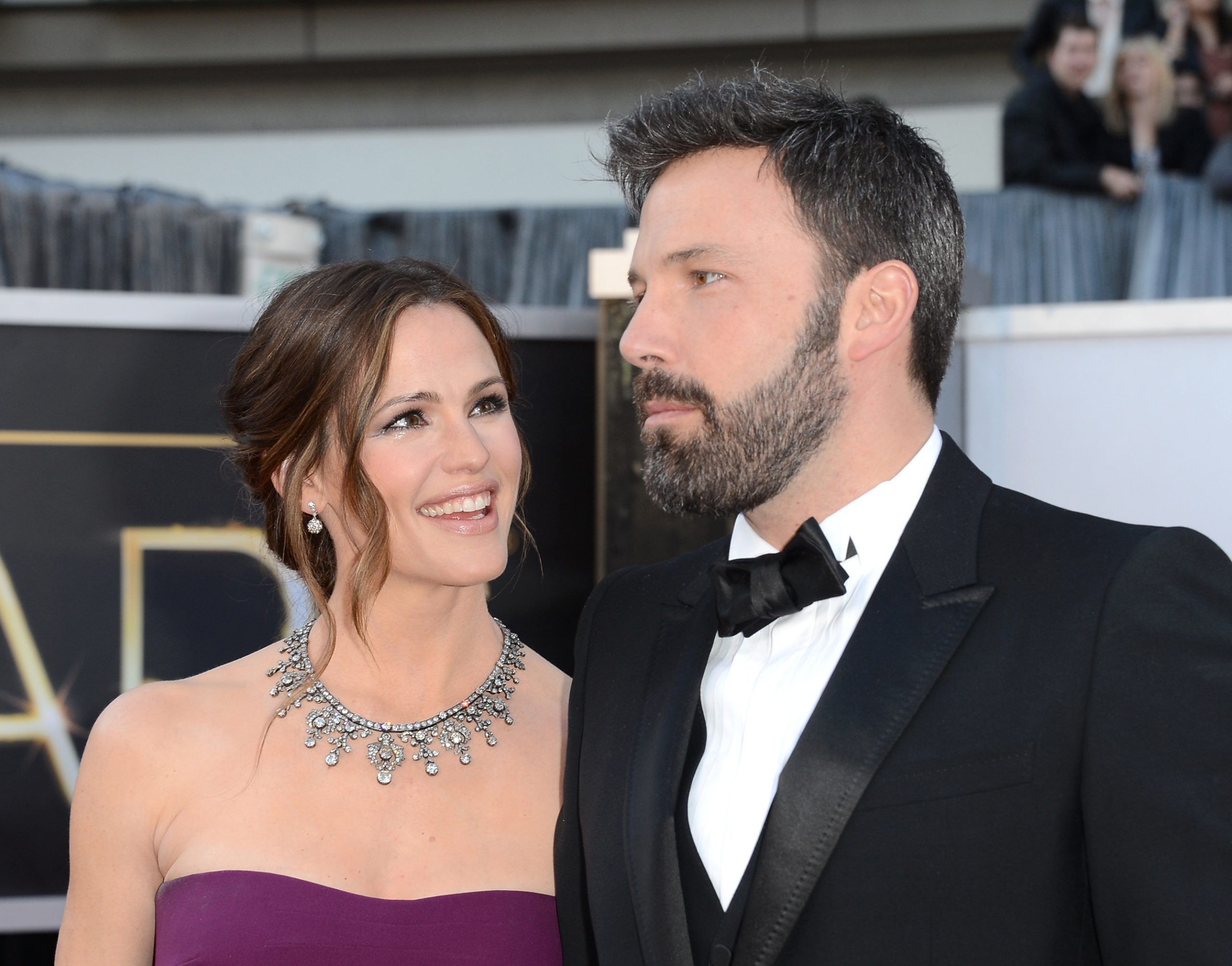 Ben Affleck, Jennifer Garner Spark Reconciliation Rumors After Embracing In Public