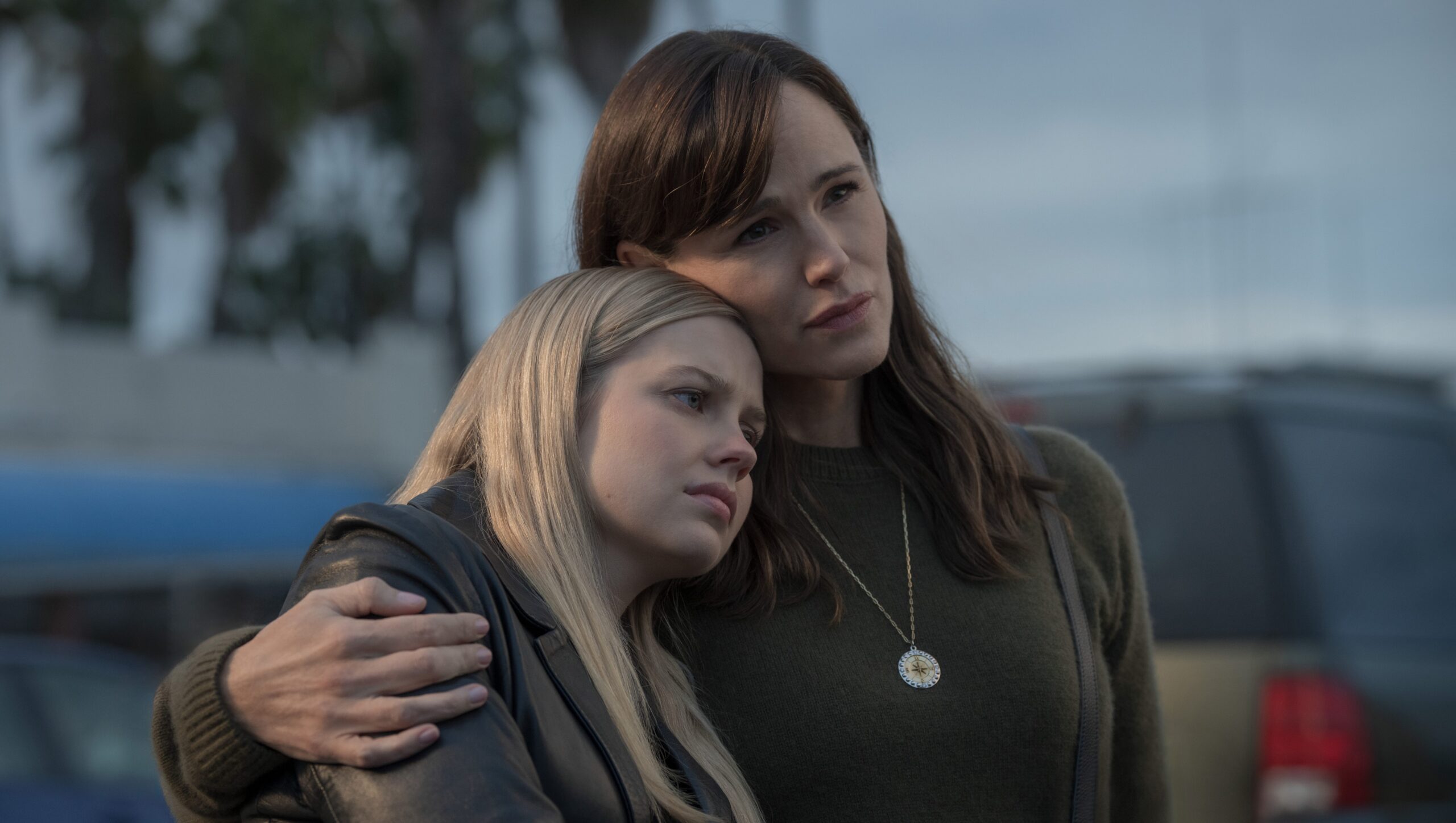 Meet the Main Stars – Hollywood Life