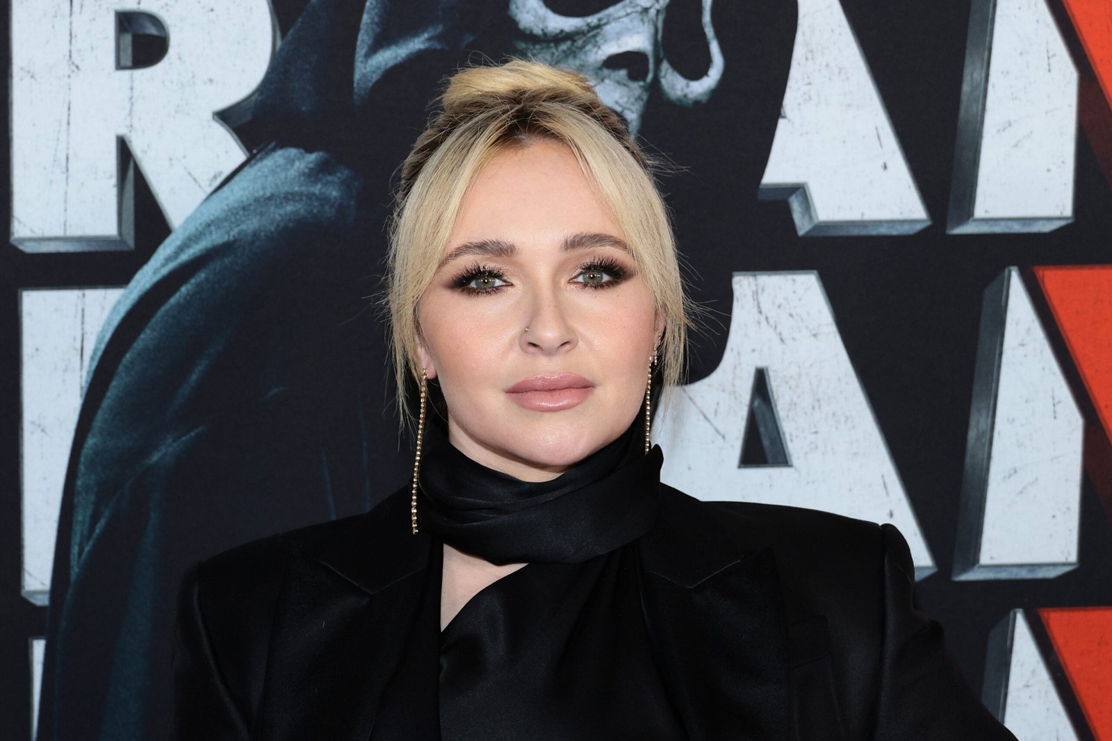 Hayden Panettiere Suffered Cardiac Arrest, Complained of Back Pain Ahead of ‘Possible Overdose’