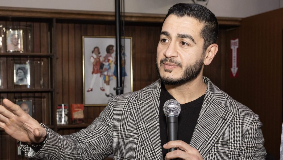 Who Is Abdul El-Sayed? 5 Things Amid Michigan Senate Race – Hollywood Life
