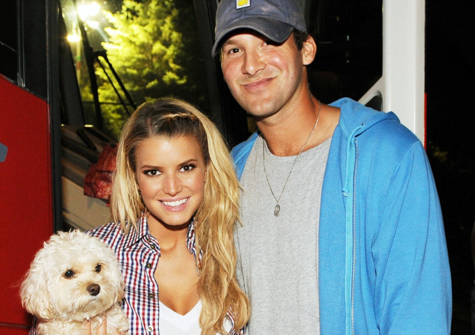 Jessica Simpson Hopes Tony Romo Will Get Sober After Drunk Driving Arrest: Report