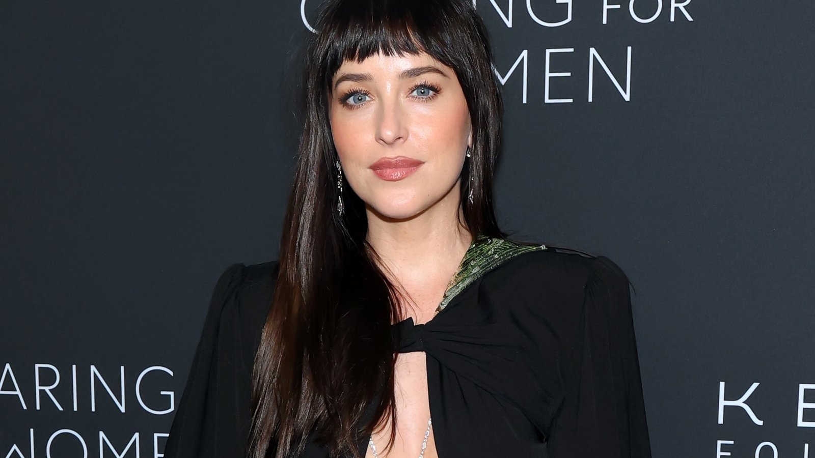 Dakota Johnson & Machine Gun Kelly: Dating?